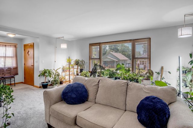 914-916 N Pine St, Newton, KS 67114