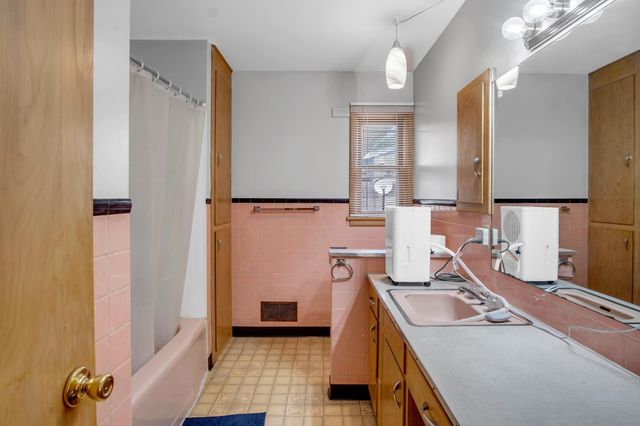 914-916 N Pine St, Newton, KS 67114