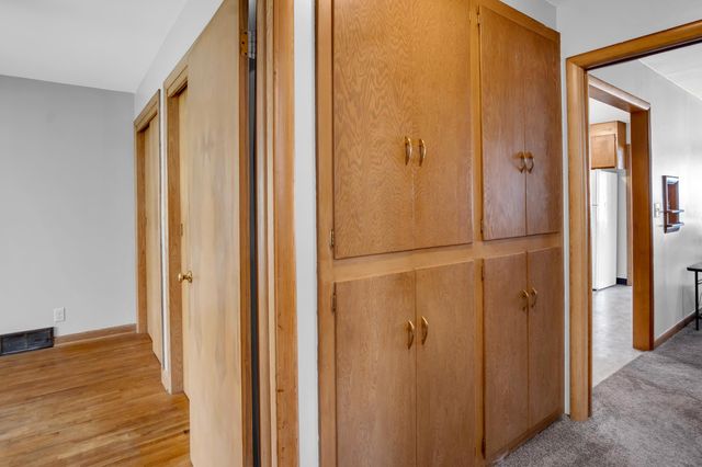 914-916 N Pine St, Newton, KS 67114