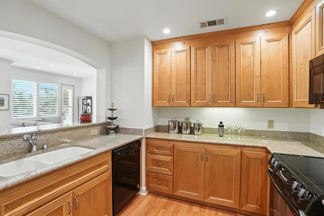 10 Crystal Springs Road 1507, San Mateo, CA 94402
