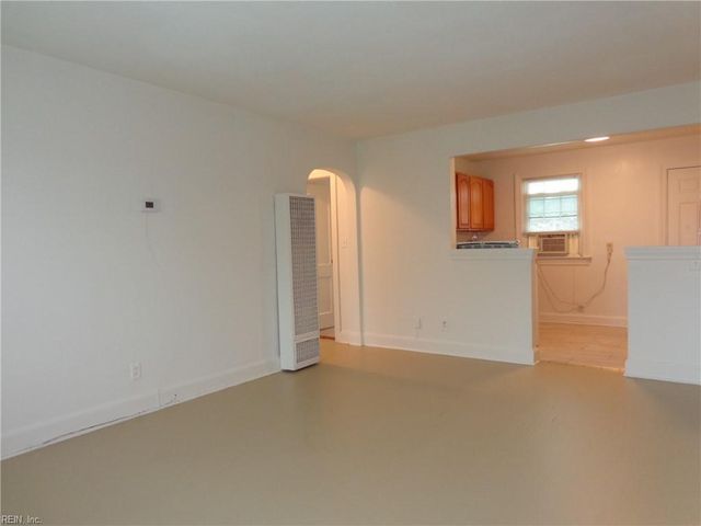 2012 E Ocean View Ave Apt 4, Norfolk, VA 23503