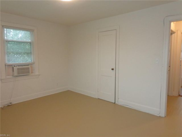 2012 E Ocean View Ave Apt 4, Norfolk, VA 23503