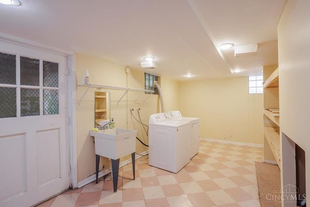1629 Sutton Avenue, Cincinnati, OH 45230