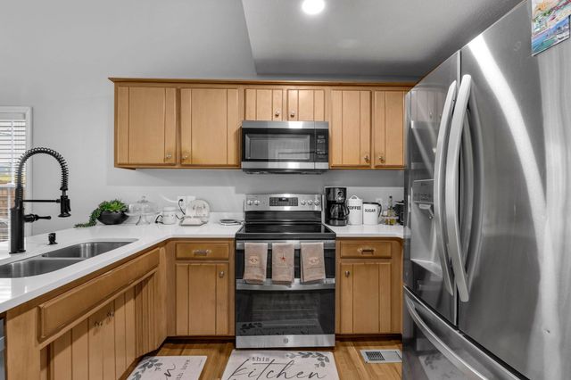 5200 Rockridge Ct, Antioch, TN 37013