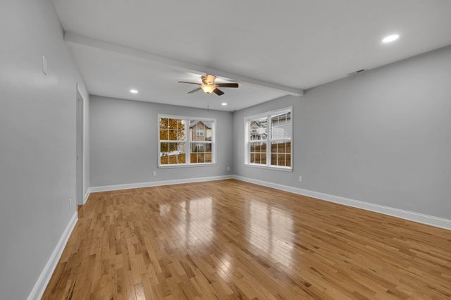 5200 Rockridge Ct, Antioch, TN 37013