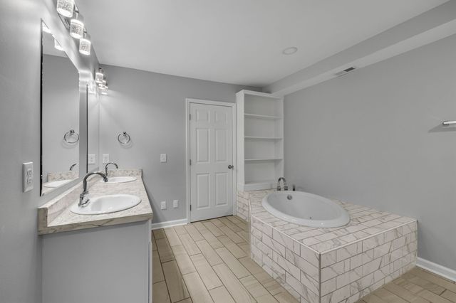 5200 Rockridge Ct, Antioch, TN 37013