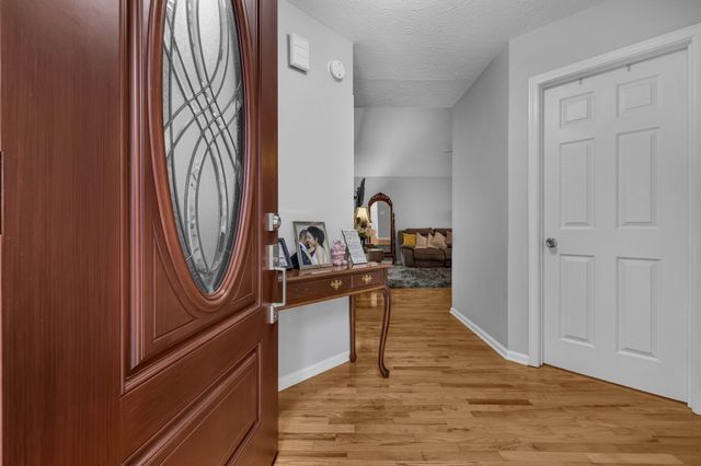 5200 Rockridge Ct, Antioch, TN 37013