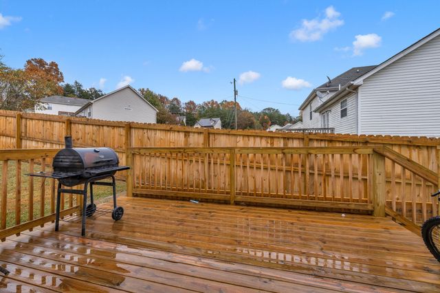 5200 Rockridge Ct, Antioch, TN 37013