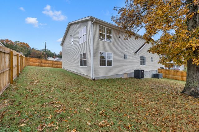 5200 Rockridge Ct, Antioch, TN 37013