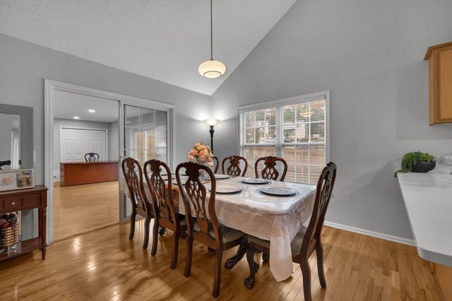5200 Rockridge Ct, Antioch, TN 37013