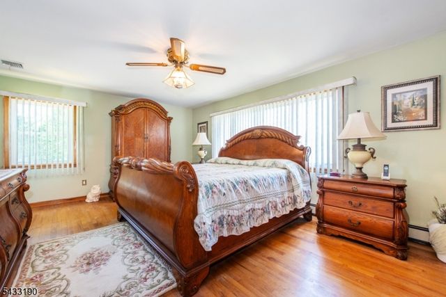 8 Carlos Dr, Fairfield Twp., NJ 07004