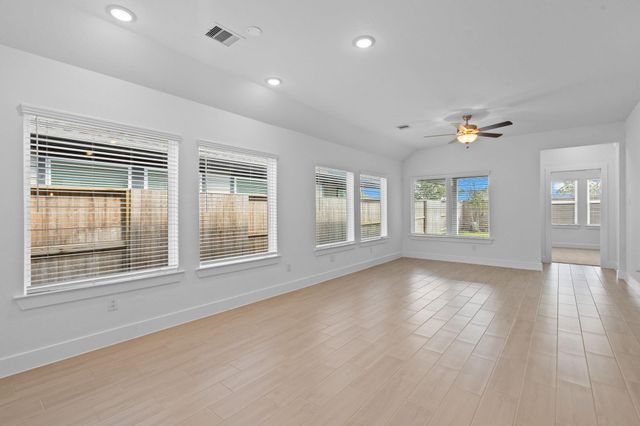 10115 Crescendo Way, Iowa Colony, TX 77583