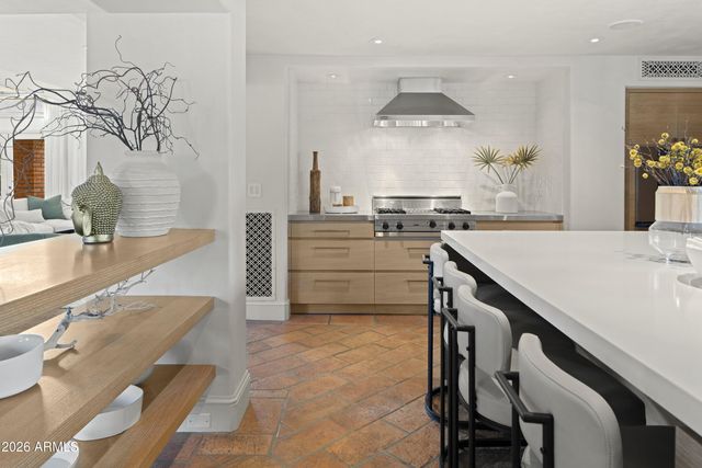 7610 N SHADOW MOUNTAIN Road, Paradise Valley, AZ 85253