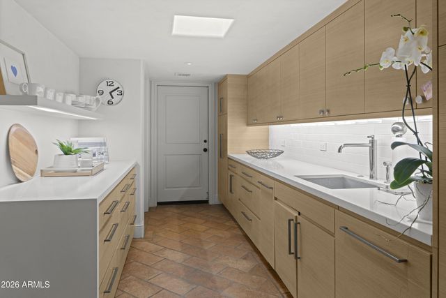 7610 N SHADOW MOUNTAIN Road, Paradise Valley, AZ 85253