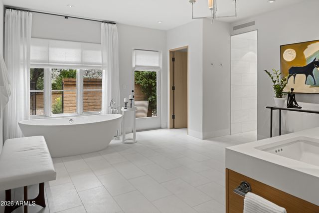 7610 N SHADOW MOUNTAIN Road, Paradise Valley, AZ 85253