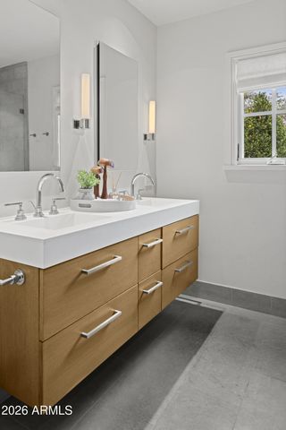 7610 N SHADOW MOUNTAIN Road, Paradise Valley, AZ 85253