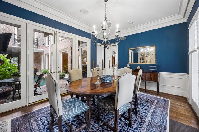 20 Pine Briar Circle, Houston, TX 77056