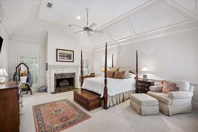 20 Pine Briar Circle, Houston, TX 77056