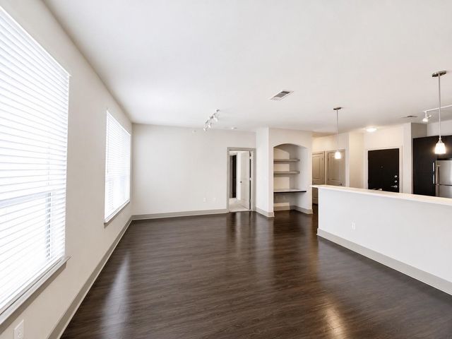1340 W Gray Street 333, Houston, TX 77019