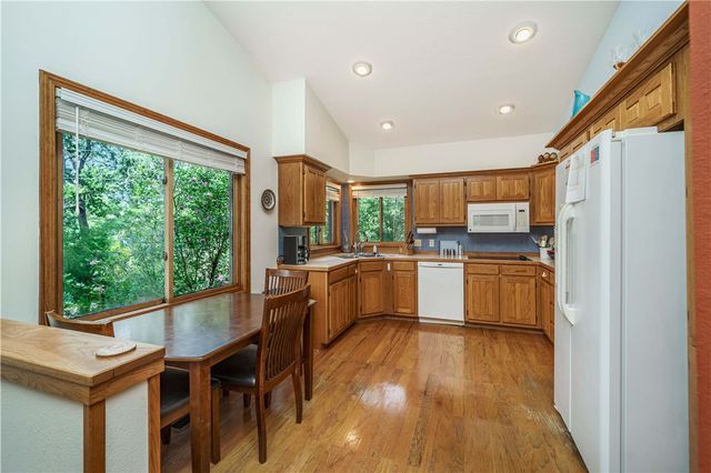 161 Hillcrest Road, Eureka Springs, AR 72631