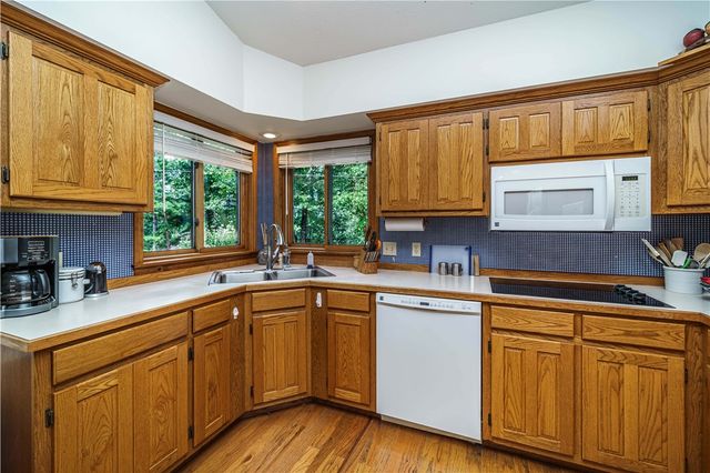 161 Hillcrest Road, Eureka Springs, AR 72631