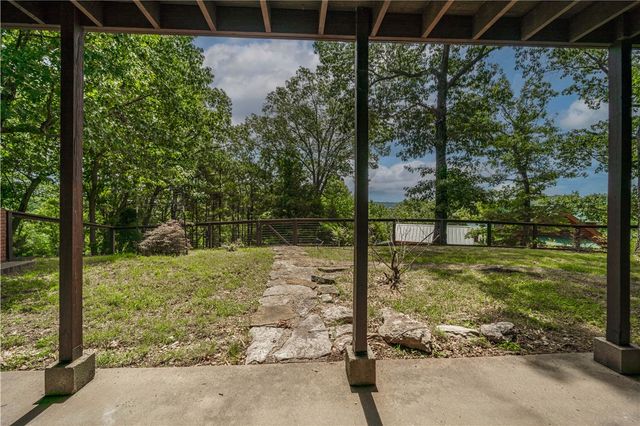 161 Hillcrest Road, Eureka Springs, AR 72631