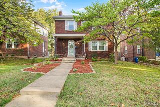 6721 Chamberlain Avenue, University City, MO 63130