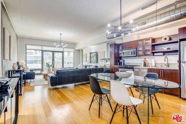 1111 S Grand Avenue 706, Los Angeles, CA 90015
