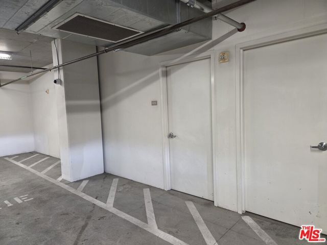 1111 S Grand Avenue 706, Los Angeles, CA 90015