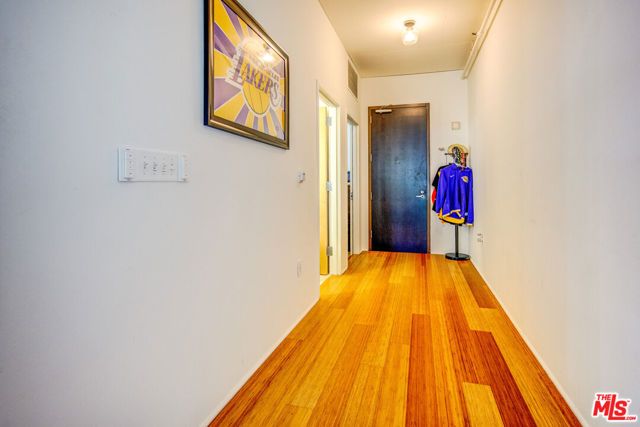 1111 S Grand Avenue 706, Los Angeles, CA 90015