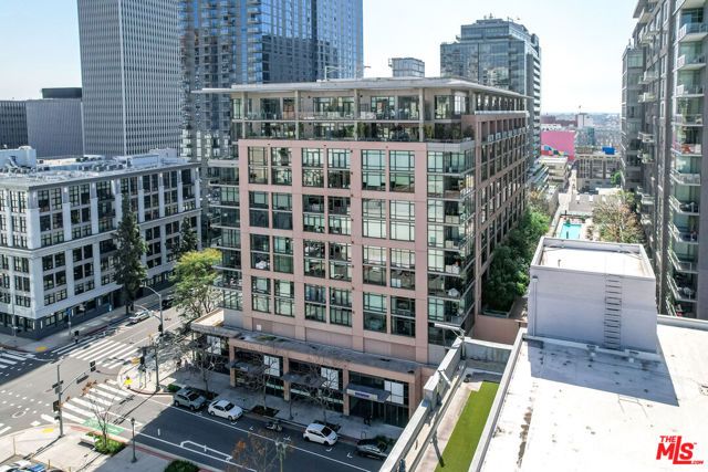 1111 S Grand Avenue 706, Los Angeles, CA 90015