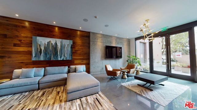 1111 S Grand Avenue 706, Los Angeles, CA 90015
