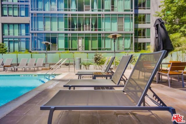 1111 S Grand Avenue 706, Los Angeles, CA 90015