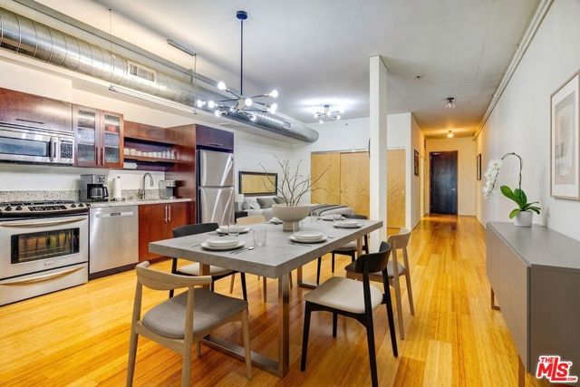 1111 S Grand Avenue 706, Los Angeles, CA 90015