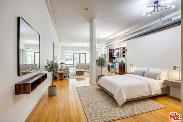 1111 S Grand Avenue 706, Los Angeles, CA 90015