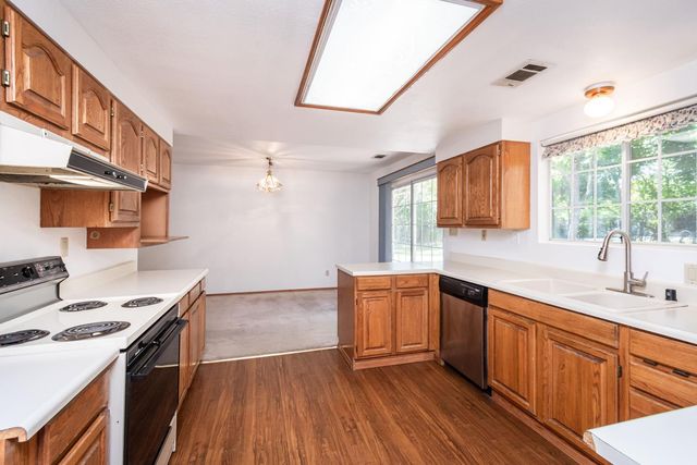 9320 Tilton Ln, Orangevale, CA 95662