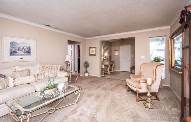 9320 Tilton Ln, Orangevale, CA 95662
