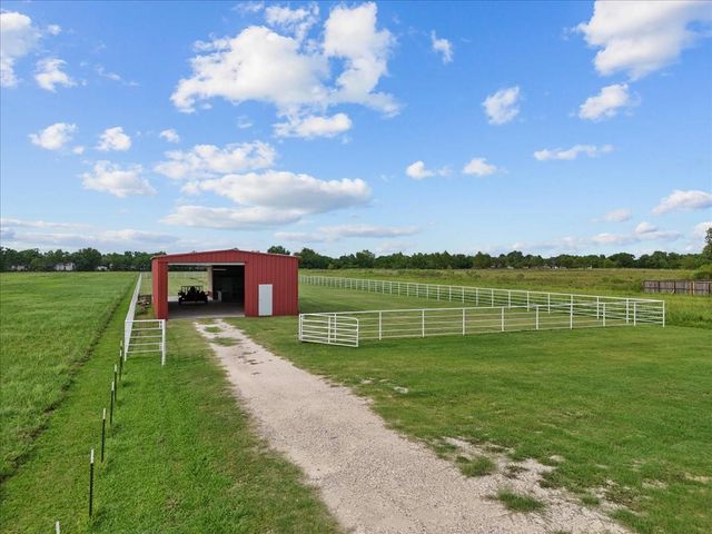 4215 Danek Road, Crosby, TX 77532