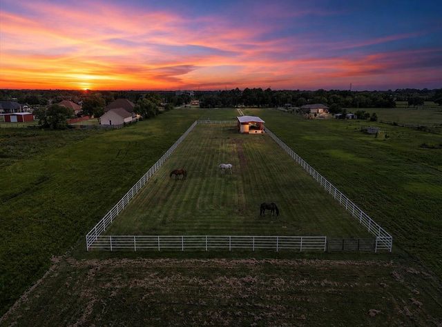 4215 Danek Road, Crosby, TX 77532