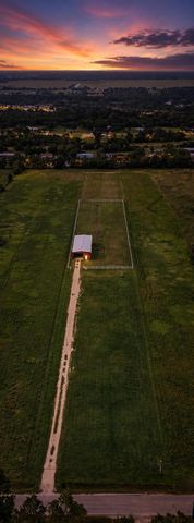 4215 Danek Road, Crosby, TX 77532