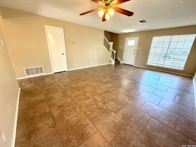 3633 Candlebrook Ln, San Antonio, TX 78244