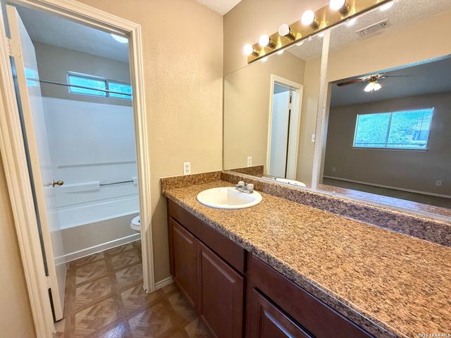 3633 Candlebrook Ln, San Antonio, TX 78244