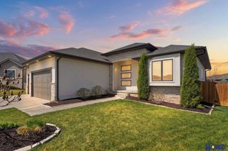 6516 Julia Circle, Lincoln, NE 68516