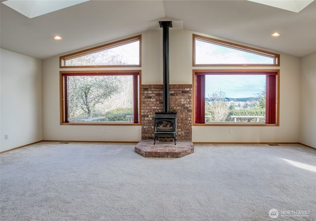 912 Bell Drive, Cosmopolis, WA 98537