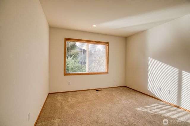 912 Bell Drive, Cosmopolis, WA 98537