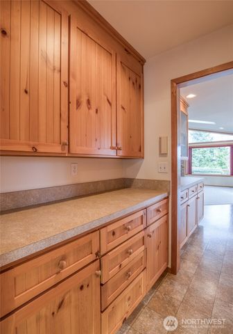 912 Bell Drive, Cosmopolis, WA 98537