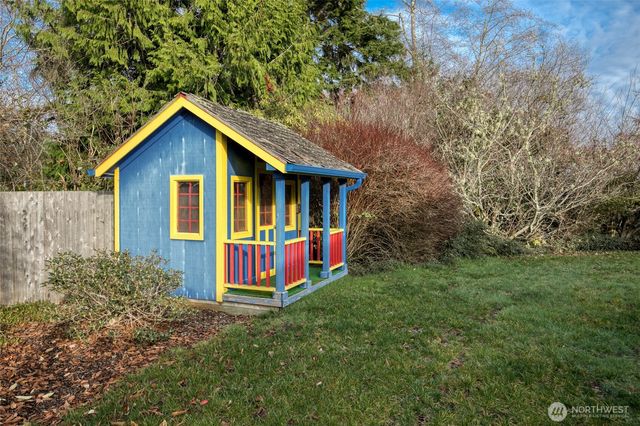 912 Bell Drive, Cosmopolis, WA 98537