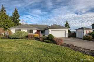 912 Bell Drive, Cosmopolis, WA 98537