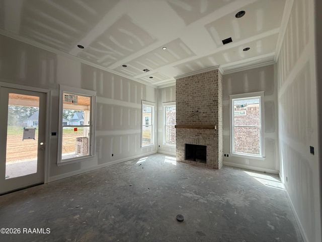 105 Fountain Meadow Drive, Broussard, LA 70518