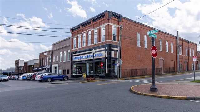 328 Cavalier SE Lane, Acworth, GA 30102